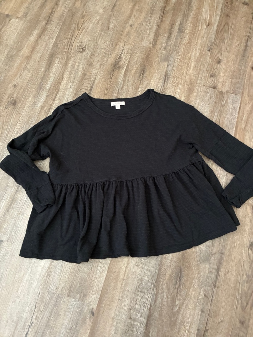 Wonderly Black Peplum Long-Sleeve Tunic